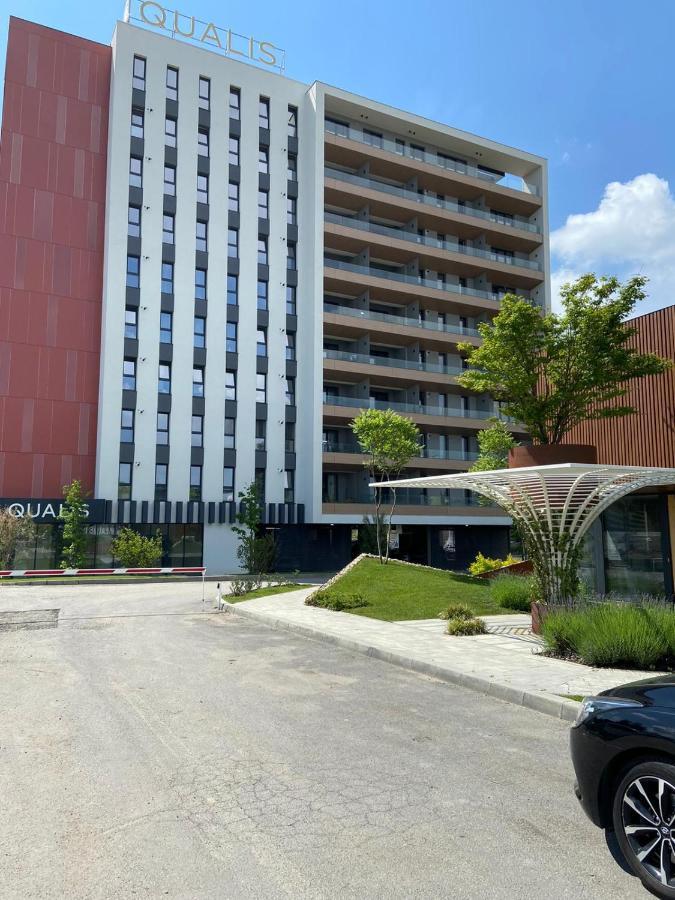 Qualis Apartament Braşov Exterior foto