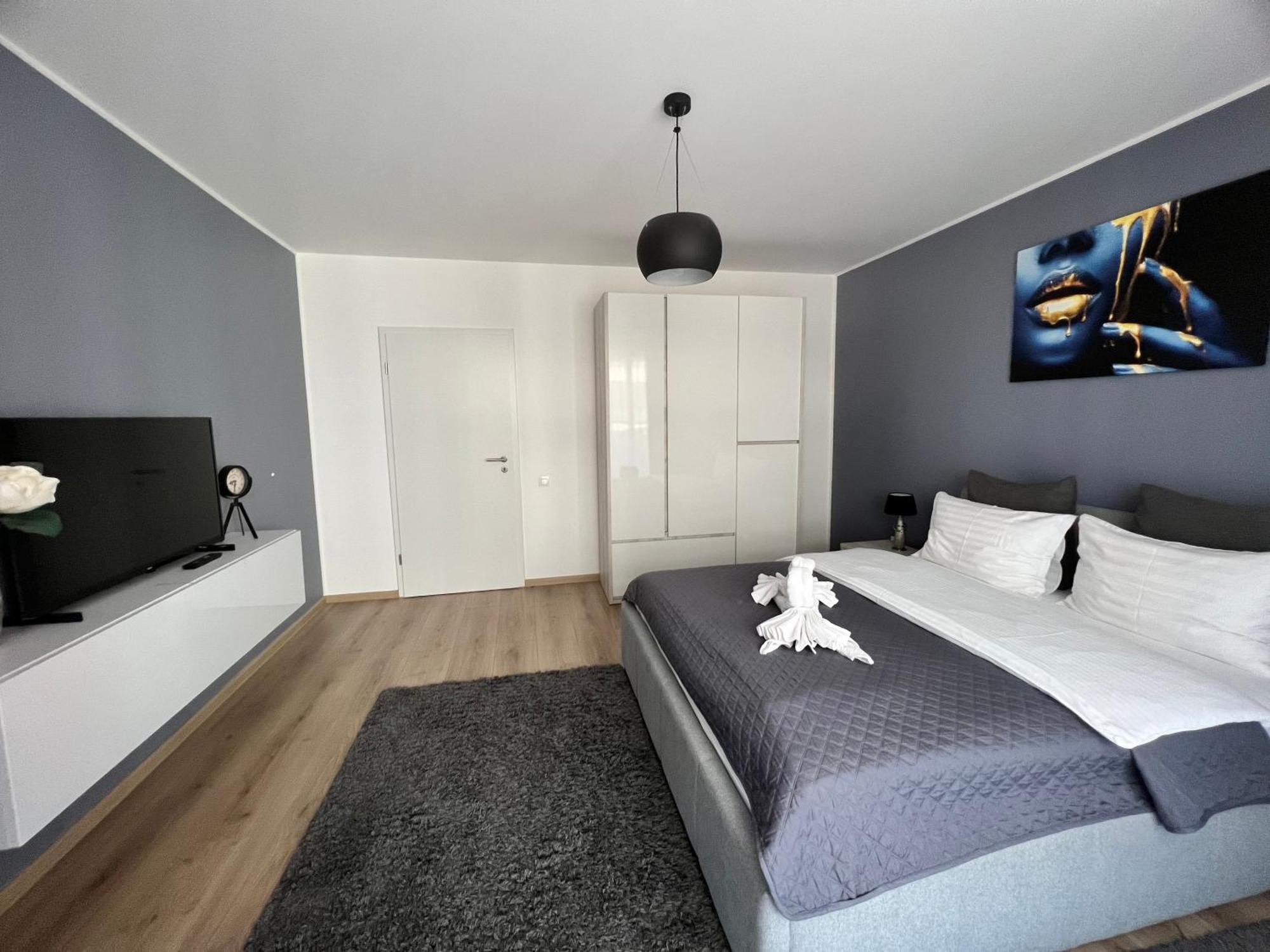 Qualis Apartament Braşov Exterior foto